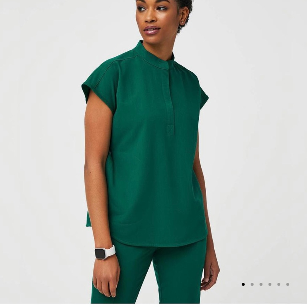 Hunter green Fig scrubs set Tall